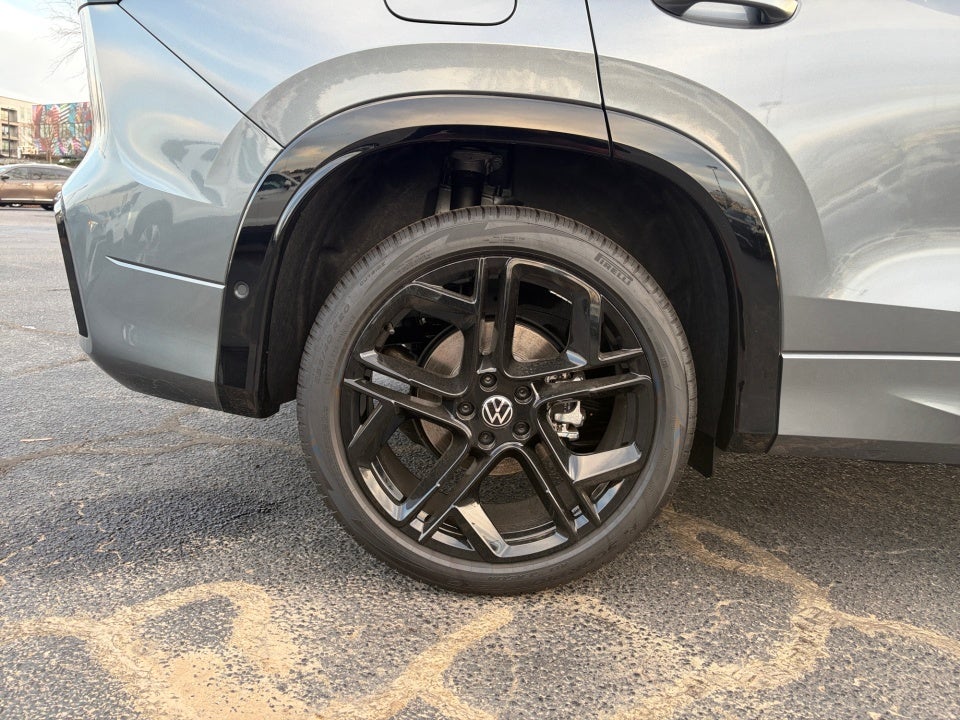 2025 Volkswagen Tiguan 2.0T SE R-Line Black