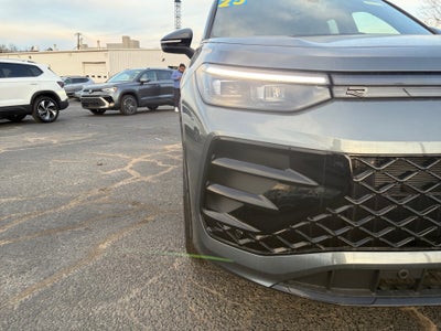 2025 Volkswagen Tiguan 2.0T SE R-Line Black