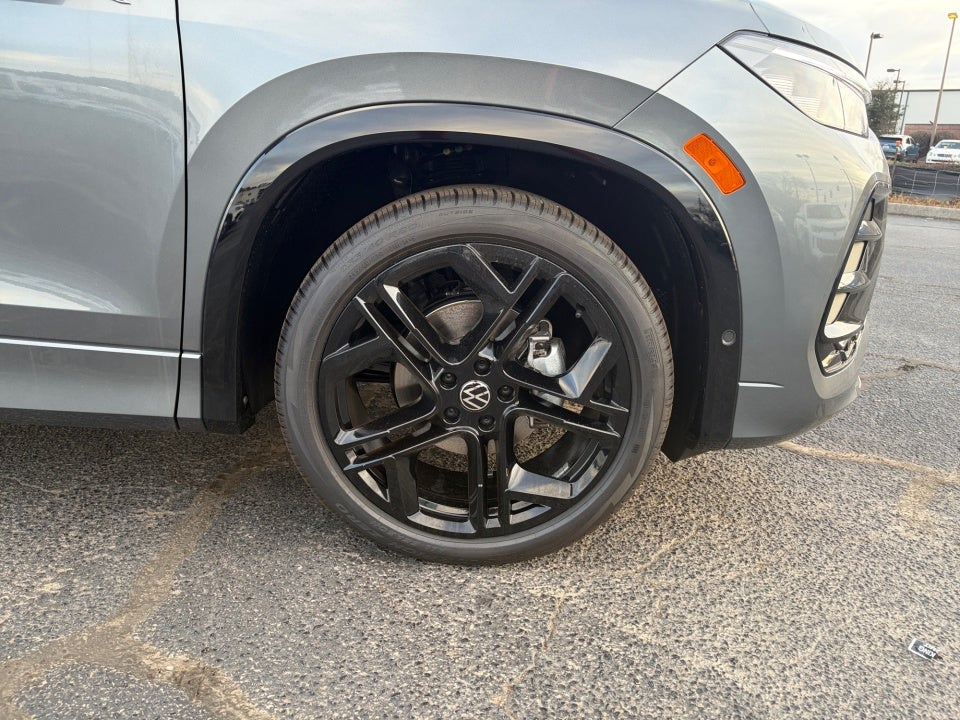 2025 Volkswagen Tiguan 2.0T SE R-Line Black