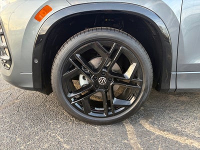 2025 Volkswagen Tiguan 2.0T SE R-Line Black