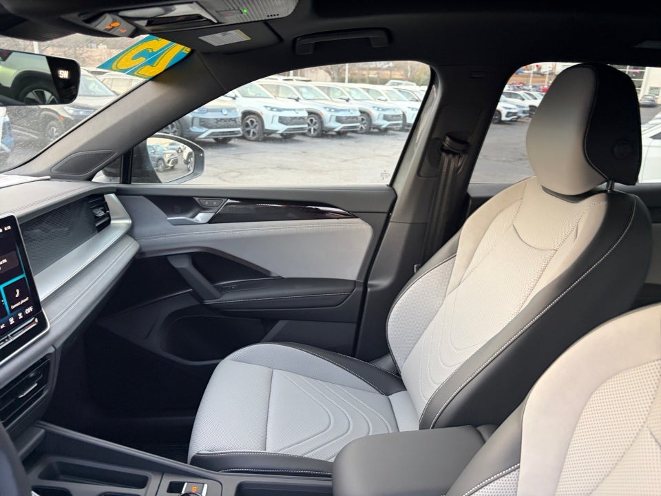 2025 Volkswagen Tiguan 2.0T SE R-Line Black