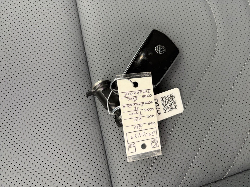 2026 Volkswagen Tiguan SE R-Line Black