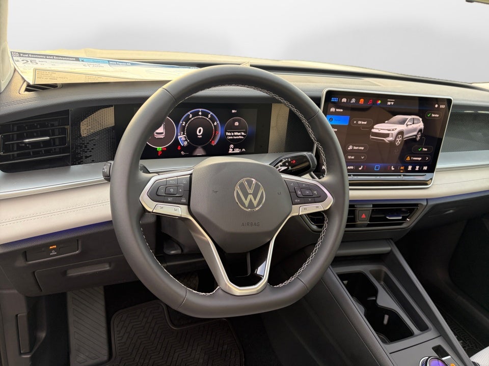 2025 Volkswagen Tiguan 2.0T SE