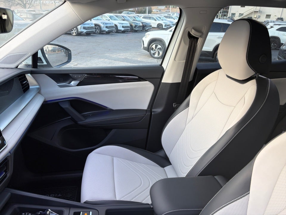 2025 Volkswagen Tiguan 2.0T SE