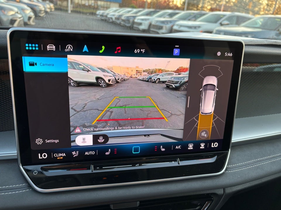 2025 Volkswagen Tiguan 2.0T SE