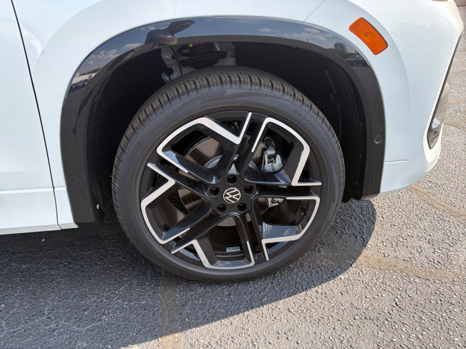 2026 Volkswagen Tiguan SEL R-Line Turbo