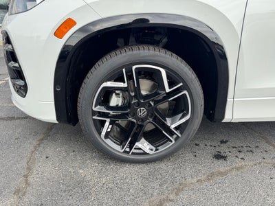 2026 Volkswagen Tiguan SEL R-Line Turbo