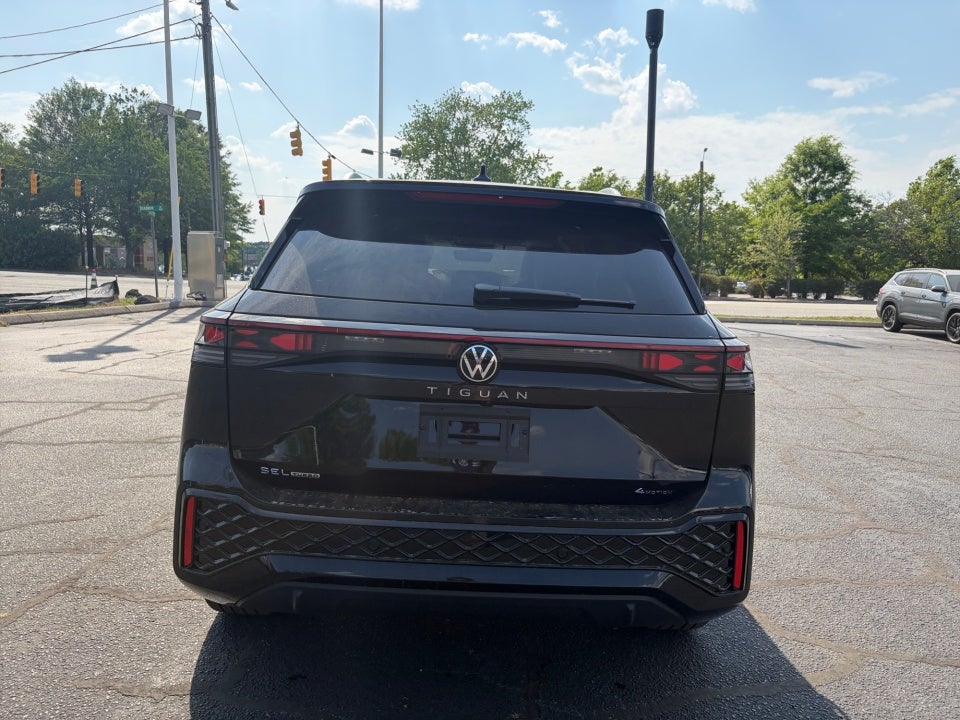 2026 Volkswagen Tiguan SEL R-Line Turbo