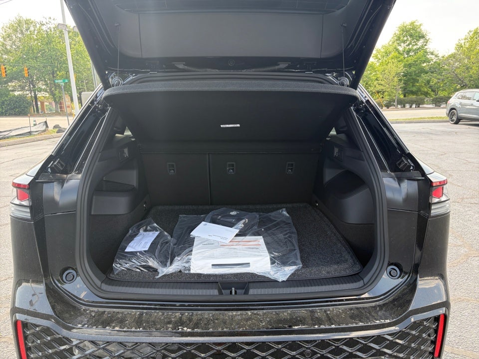 2026 Volkswagen Tiguan SEL R-Line Turbo