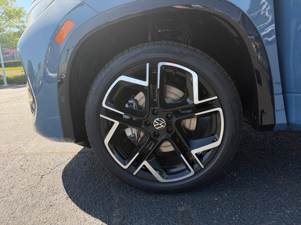 2026 Volkswagen Tiguan SEL R-Line Turbo