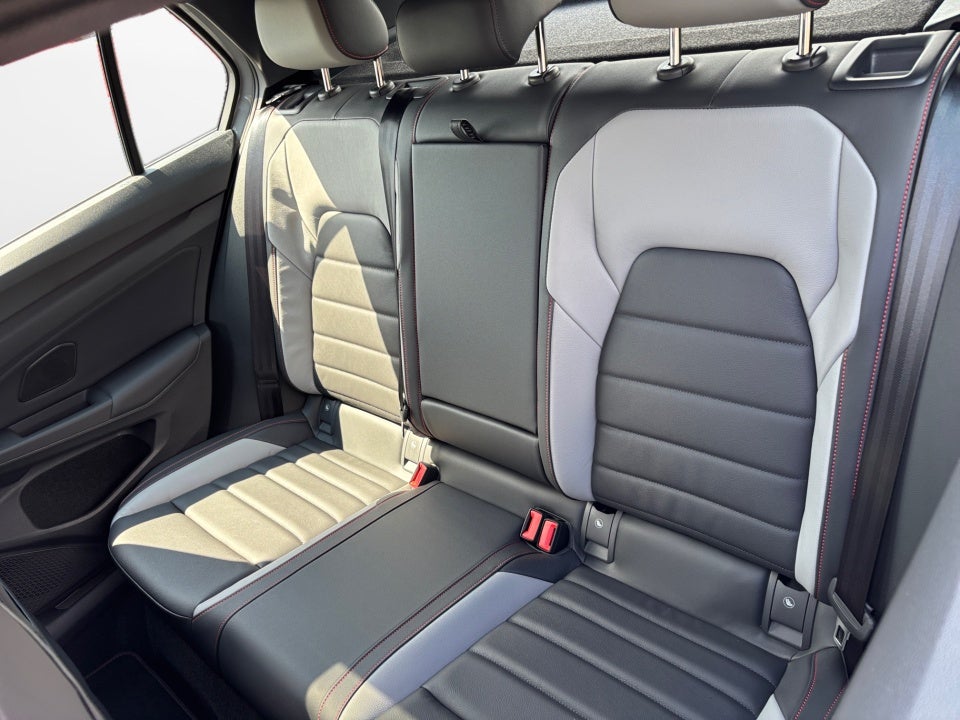 2025 Volkswagen Golf GTI 2.0T SE