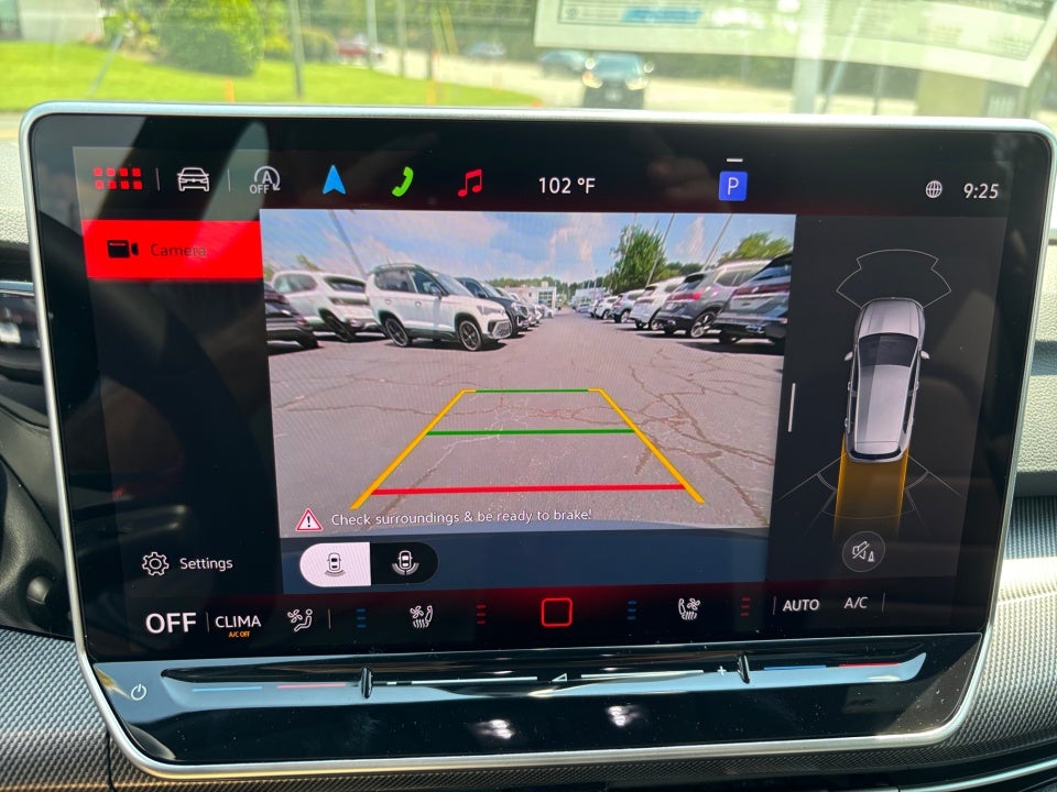 2025 Volkswagen Golf GTI 2.0T SE