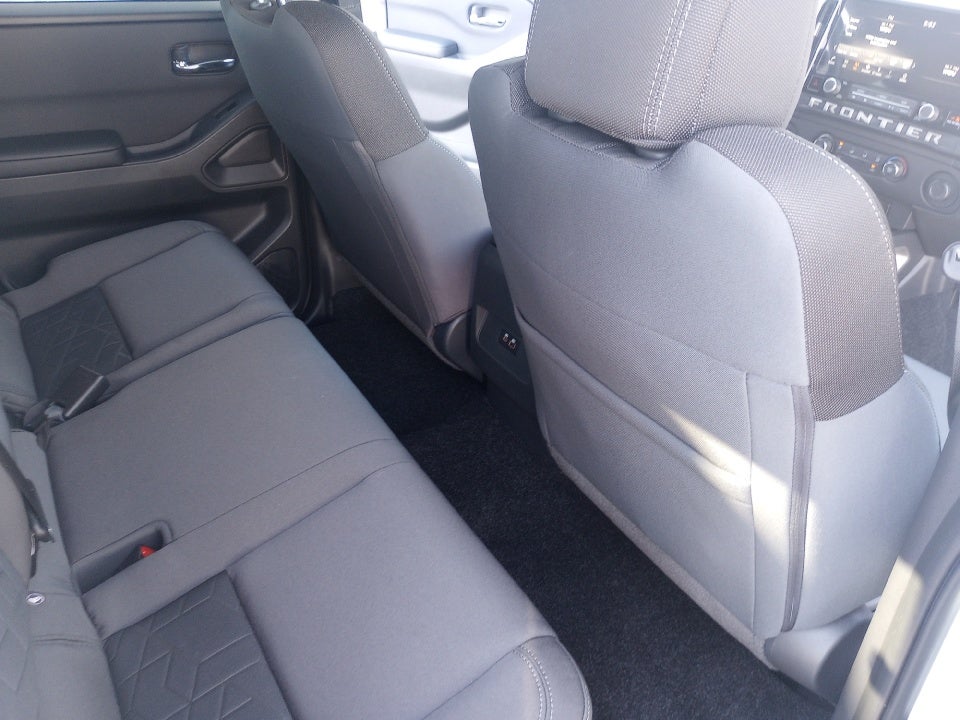 2026 Nissan Frontier Crew Cab SV 4x2