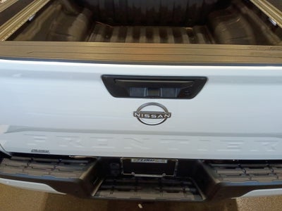 2025 Nissan Frontier SV