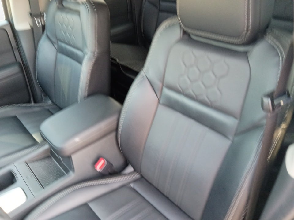 2025 Nissan Frontier SL