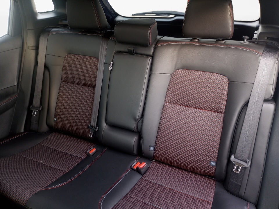 2025 Nissan Kicks SR FWD