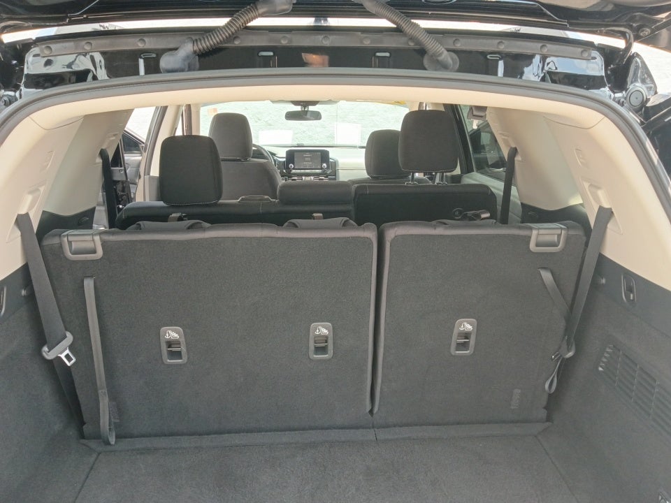 2022 Nissan Pathfinder SV 4WD