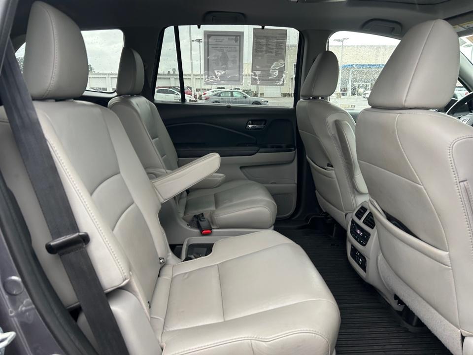 2021 Honda Pilot Touring 7-Passenger