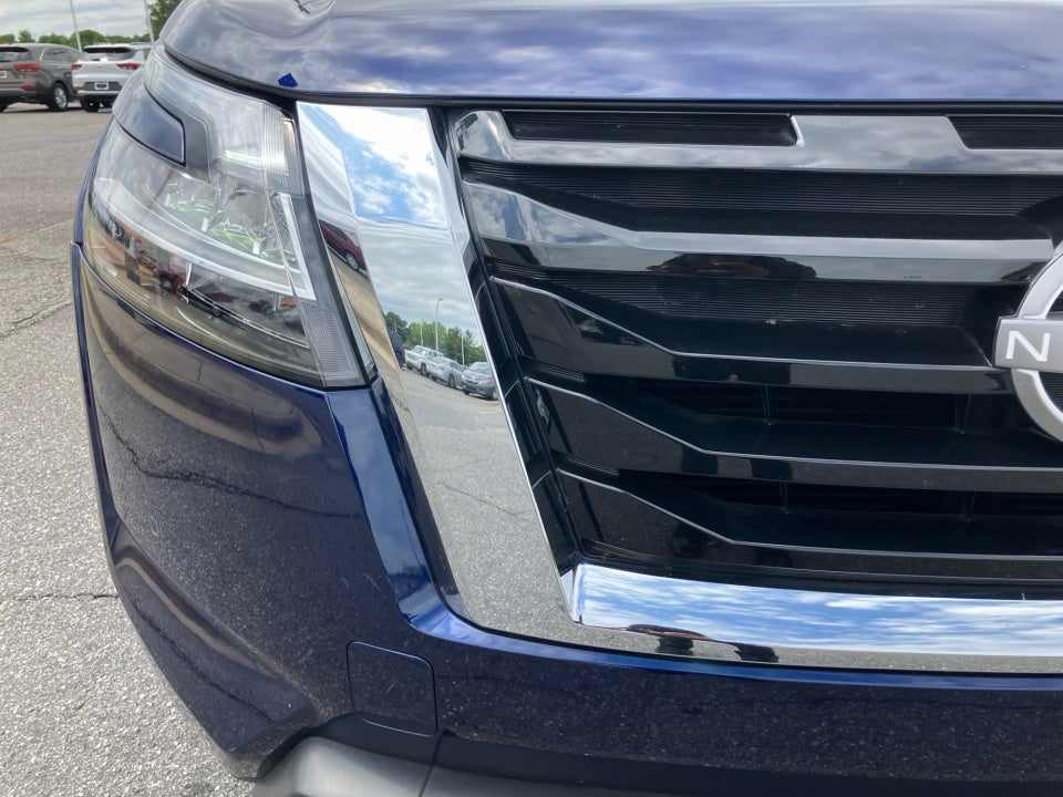 2024 Nissan Pathfinder SL 4WD