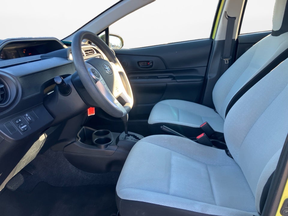 2016 Toyota Prius c One