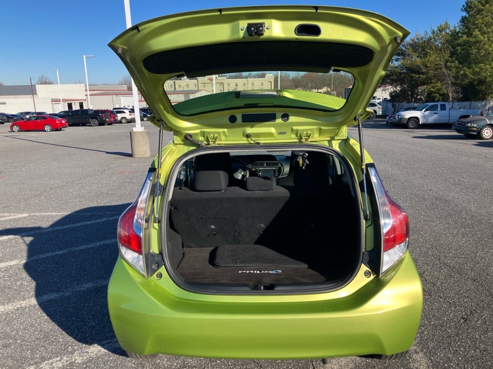 2016 Toyota Prius c One