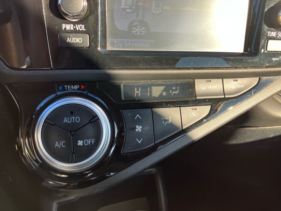 2016 Toyota Prius c One