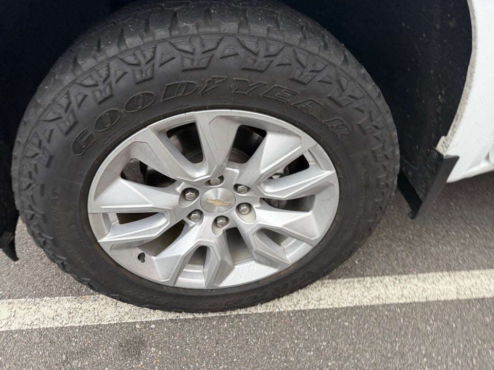 2022 Chevrolet Silverado 1500 LTD 4WD Double Cab Standard Bed Custom