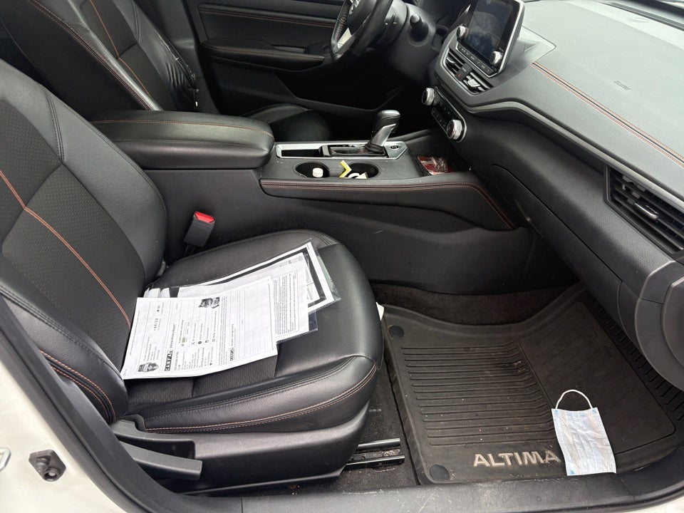 2022 Nissan Altima SR FWD