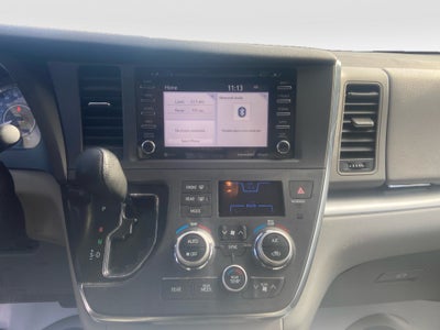 2018 Toyota Sienna LE 8 Passenger