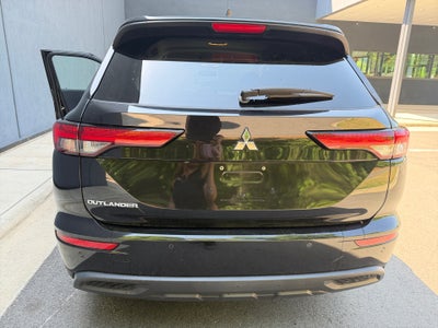 2022 Mitsubishi Outlander ES 2.5 S-AWC