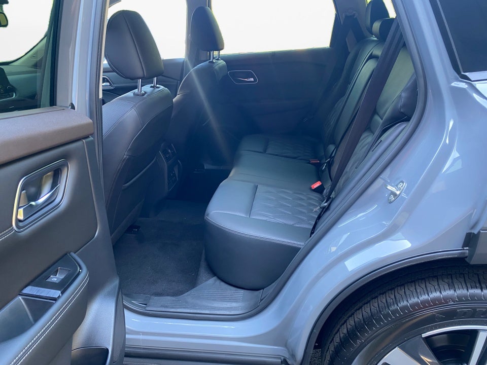 2023 Nissan Rogue Platinum FWD