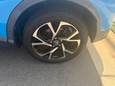 2019 Toyota C-HR XLE