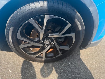 2019 Toyota C-HR XLE
