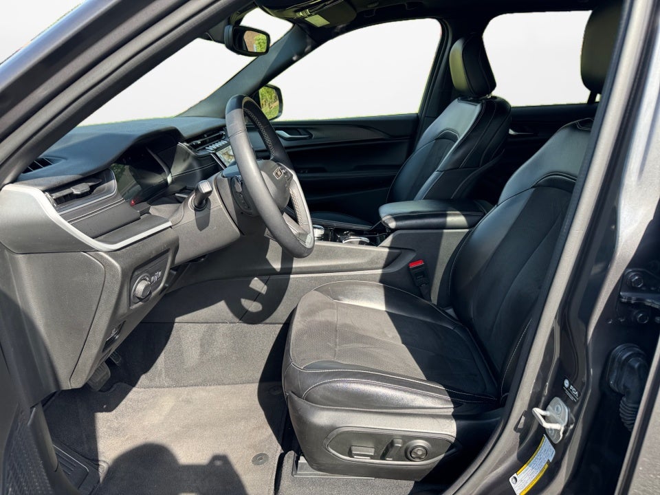 2023 Jeep Grand Cherokee Altitude 4x4