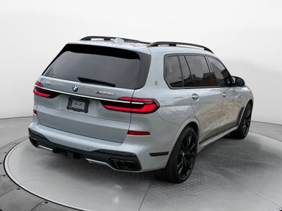 2023 BMW X7 M60i