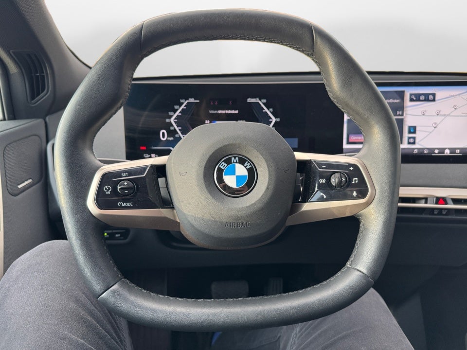 2026 BMW iX xDrive45