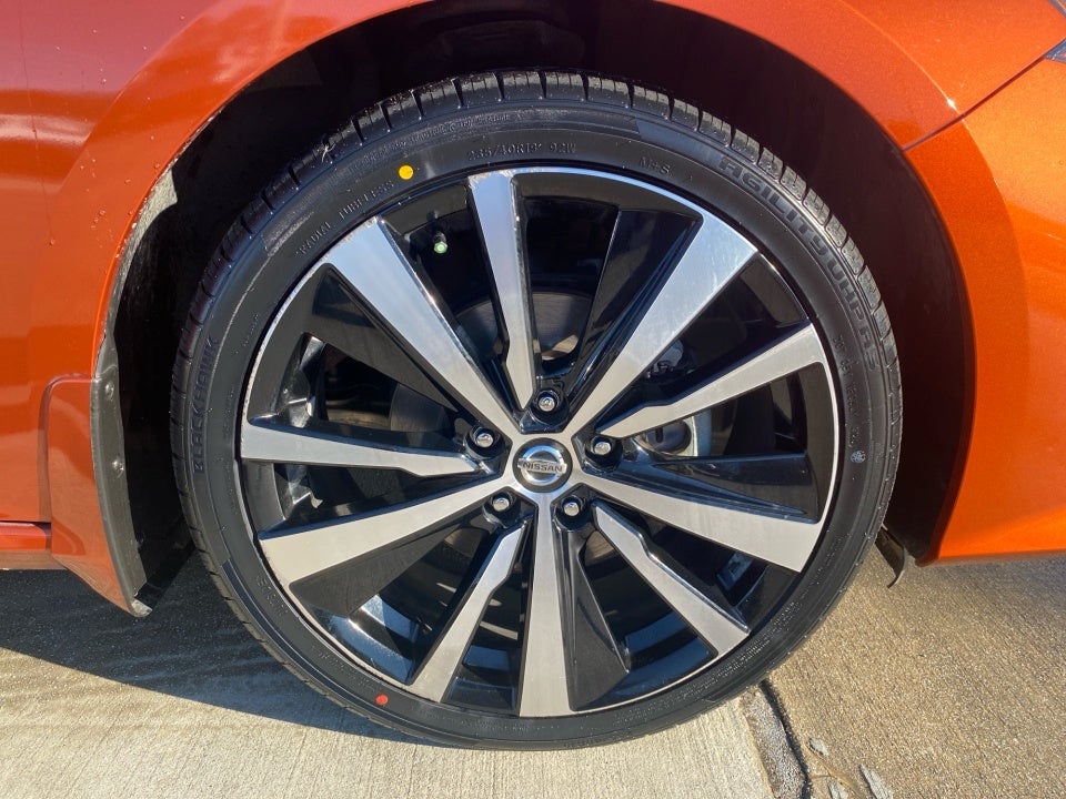 2022 Nissan Altima SR FWD