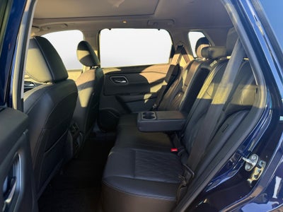 2024 Nissan Rogue Platinum FWD