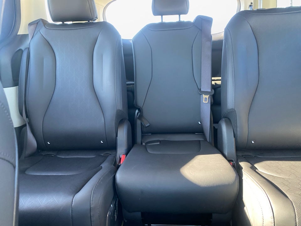 2023 Kia Carnival MPV LX Seat Package