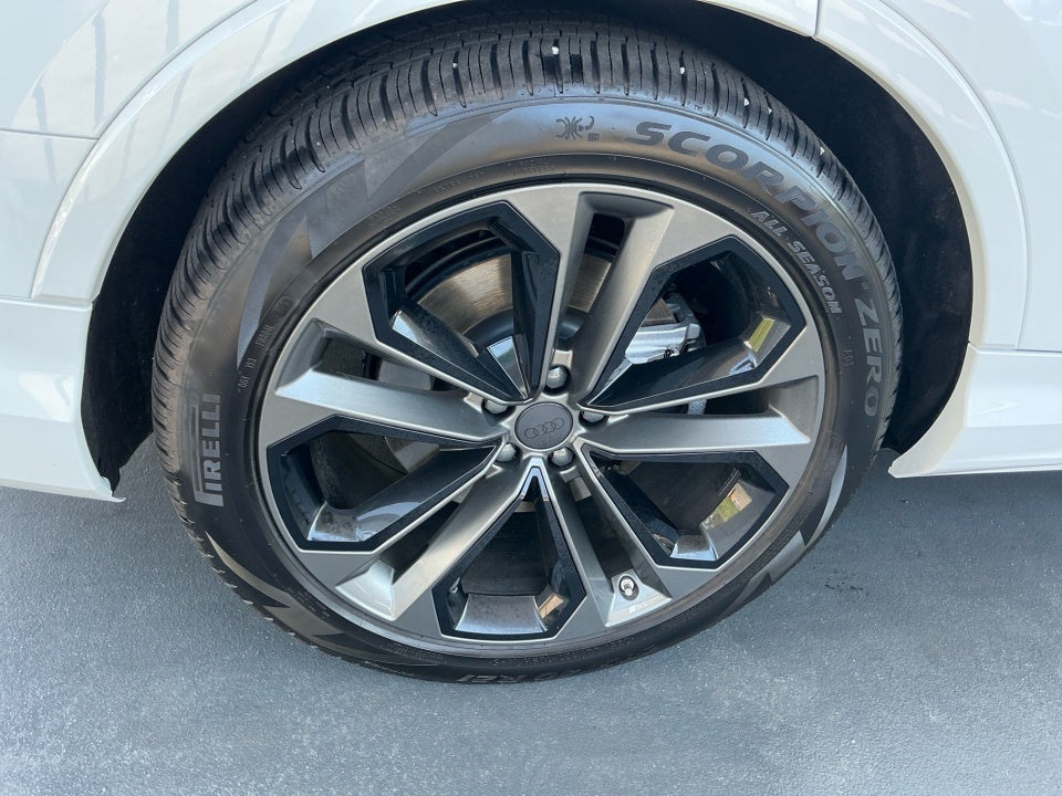 2026 Audi Q7 Premium Plus 55 TFSI quattro tiptronic