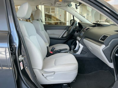 2016 Subaru Forester 2.5i