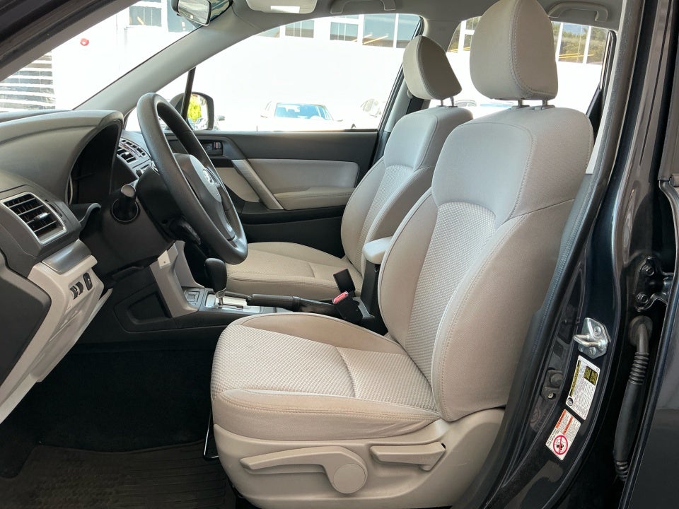 2016 Subaru Forester 2.5i