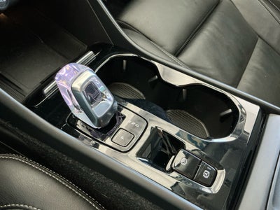 2023 Volvo XC40 B5 Plus Dark Theme