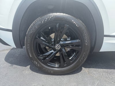 2026 Volkswagen Atlas Cross Sport 2.0T SEL R-Line Black