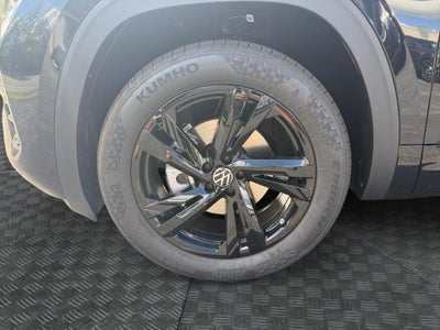 2026 Volkswagen Atlas Cross Sport 2.0T SEL R-Line Black