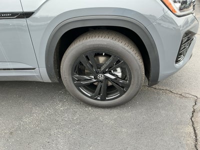 2026 Volkswagen Atlas Cross Sport SEL R-Line Black