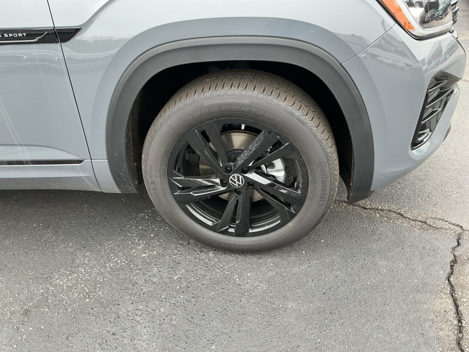 2026 Volkswagen Atlas Cross Sport SEL R-Line Black