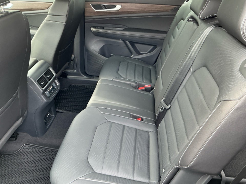 2026 Volkswagen Atlas SEL