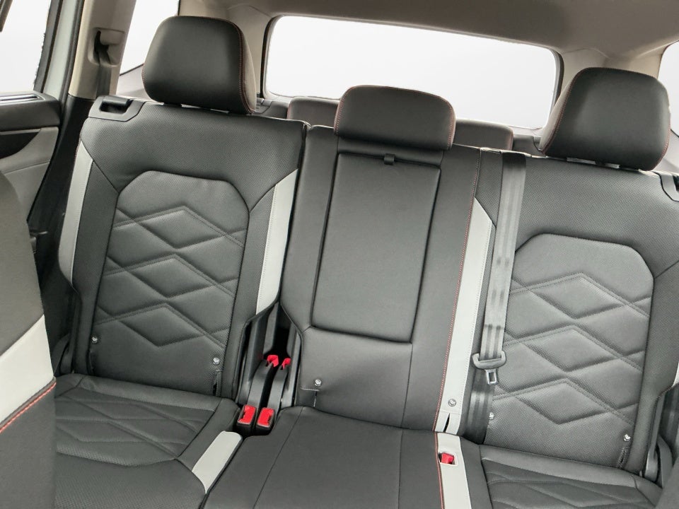 2026 Volkswagen Atlas Peak Edition