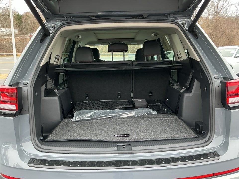 2026 Volkswagen Atlas Peak Edition